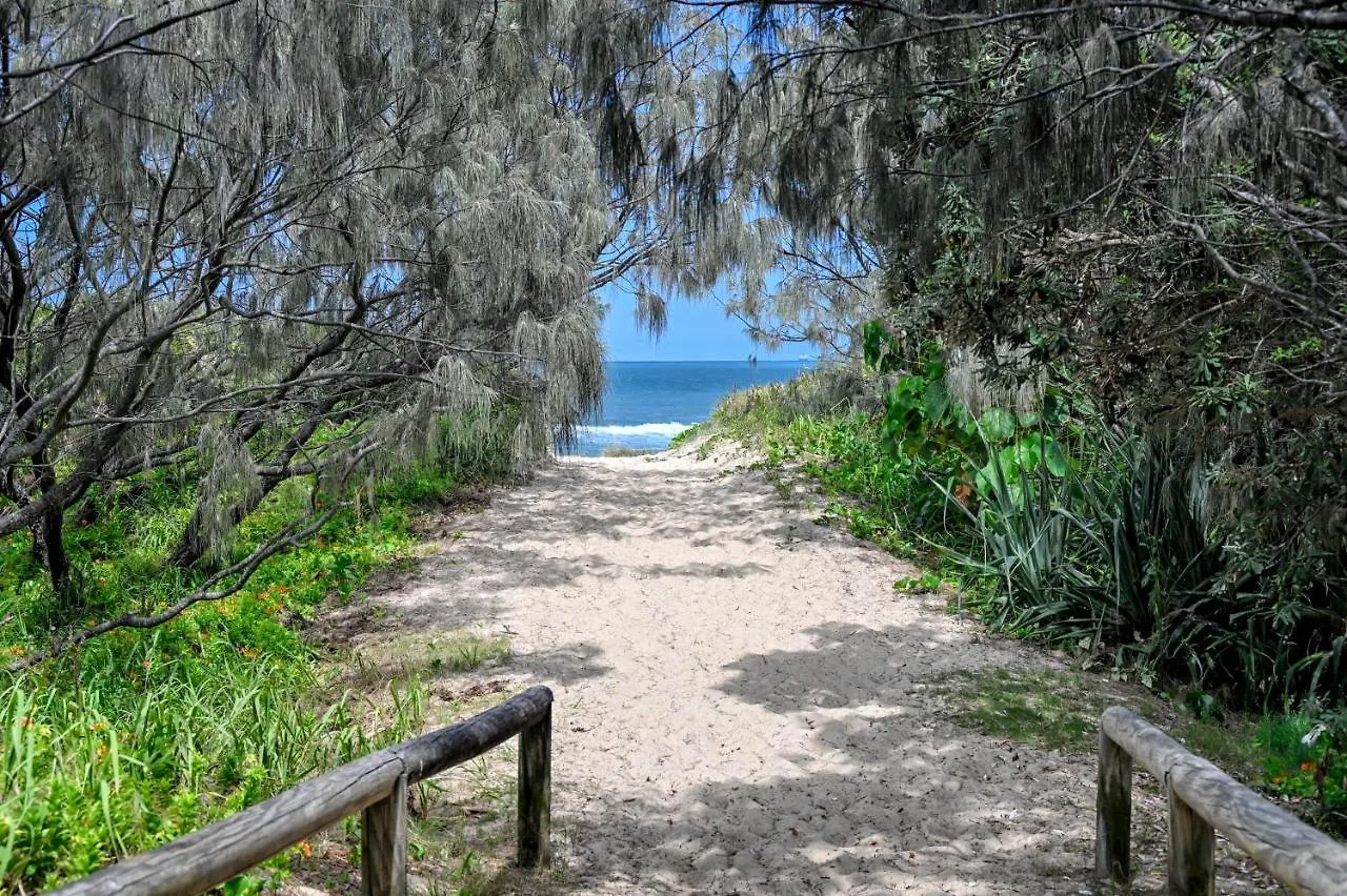 Stylish Beach Side Gem - Pool, Beach Zg7 Kawana Waters Διαμέρισμα