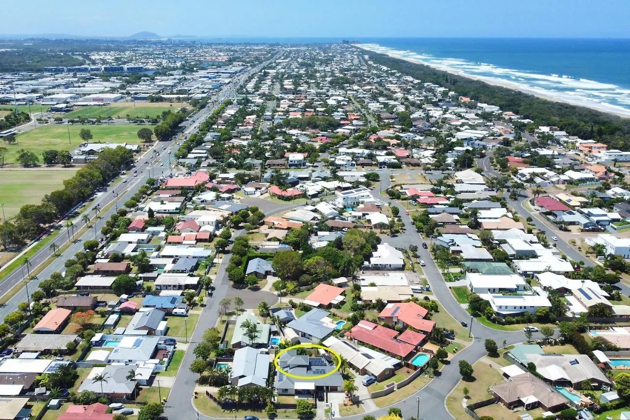 Stylish Beach Side Gem - Pool, Beach Zg7 Kawana Waters Australia